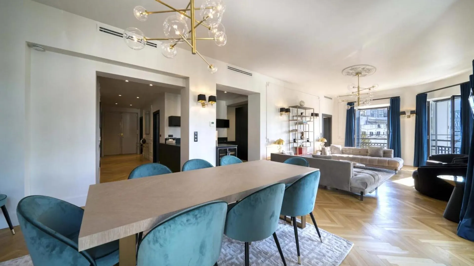 Ref 1392 - Cannes Palais Des Festivals Apartment For Rent